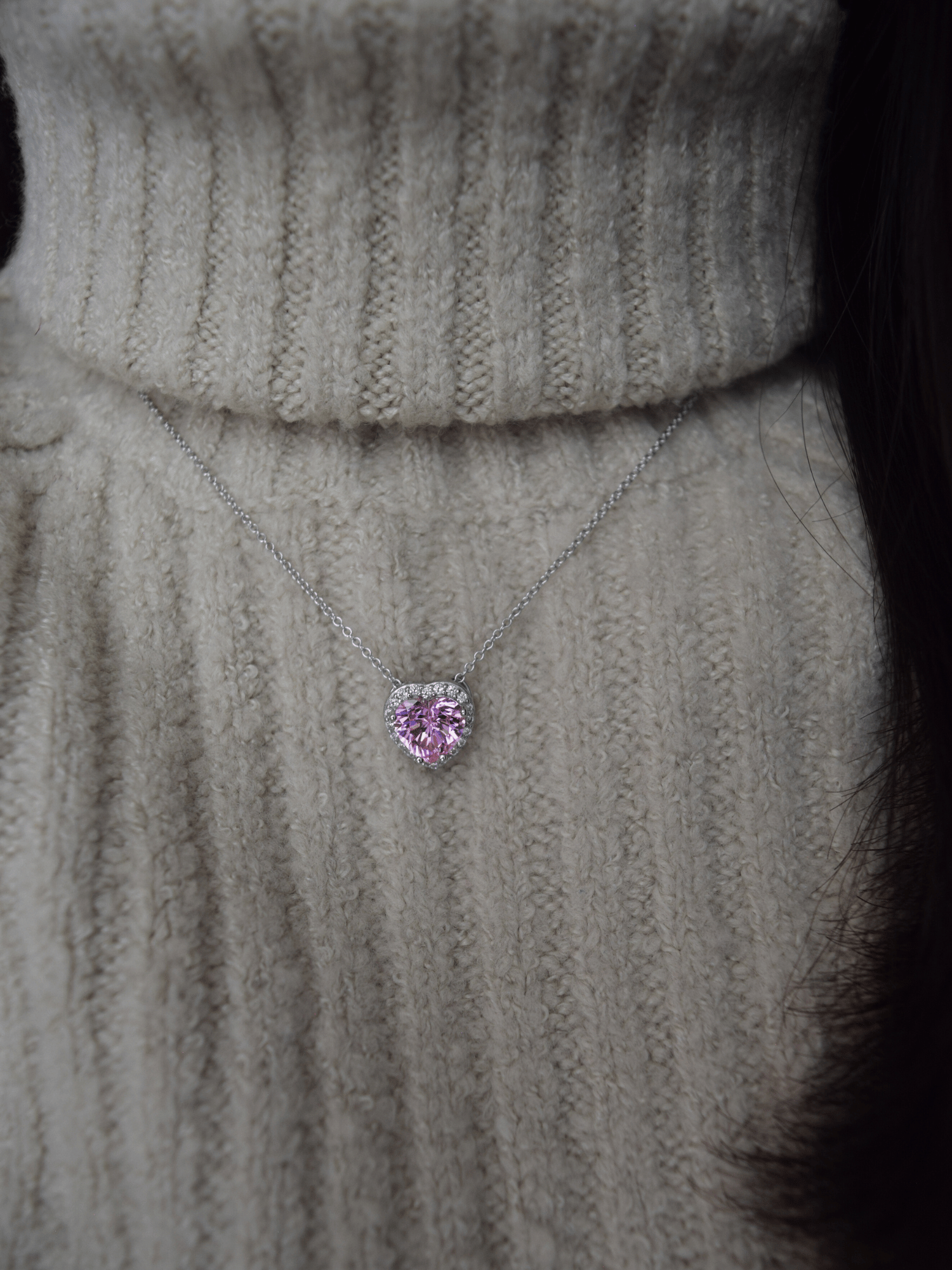 Carla | Collar con forma de corazón