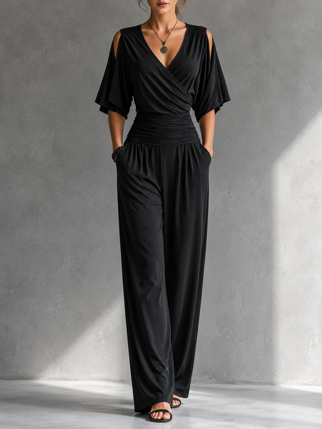Sofia  | Elegante combinación con top cruzado y pierna ancha