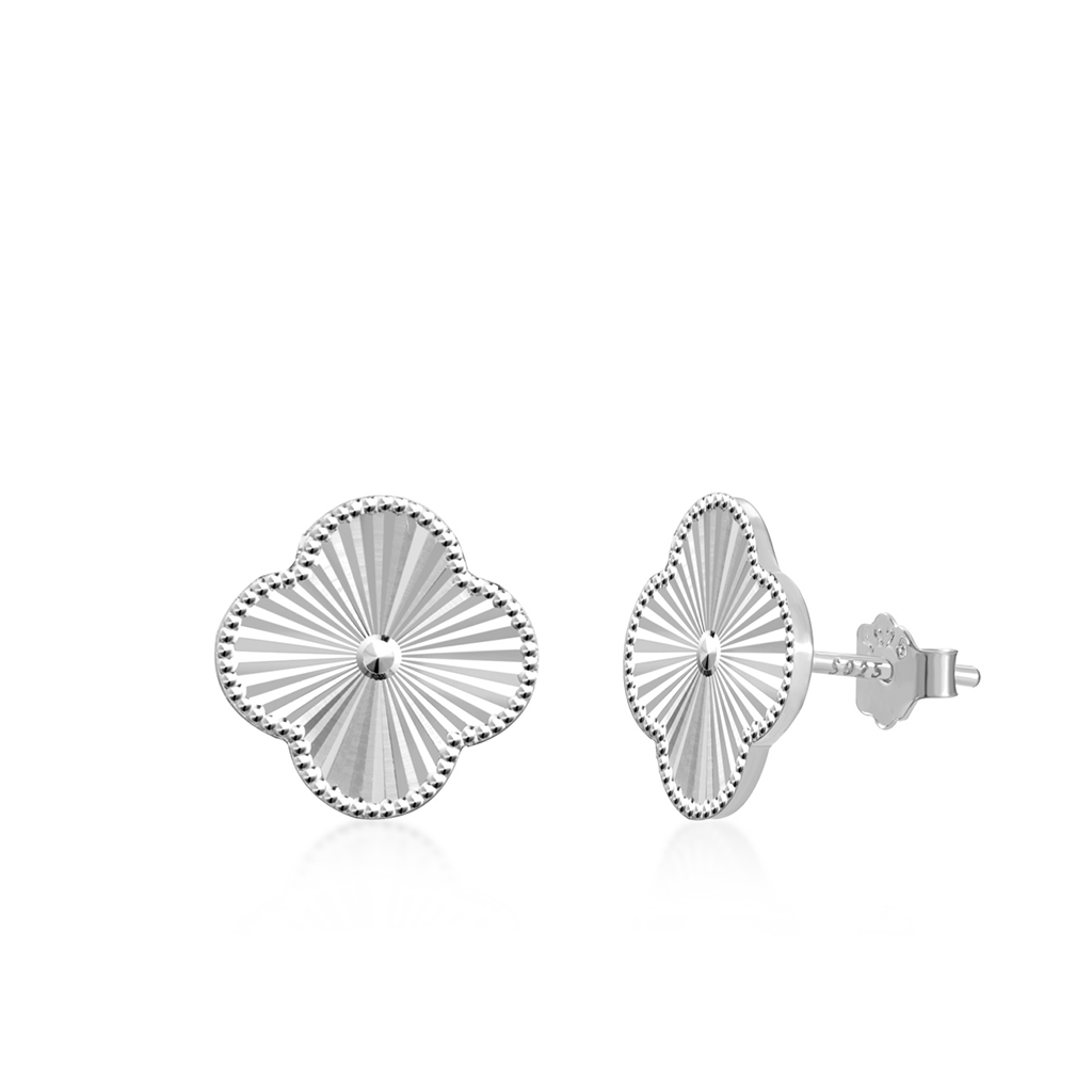 Chloe | Pendientes de botón con forma de trébol