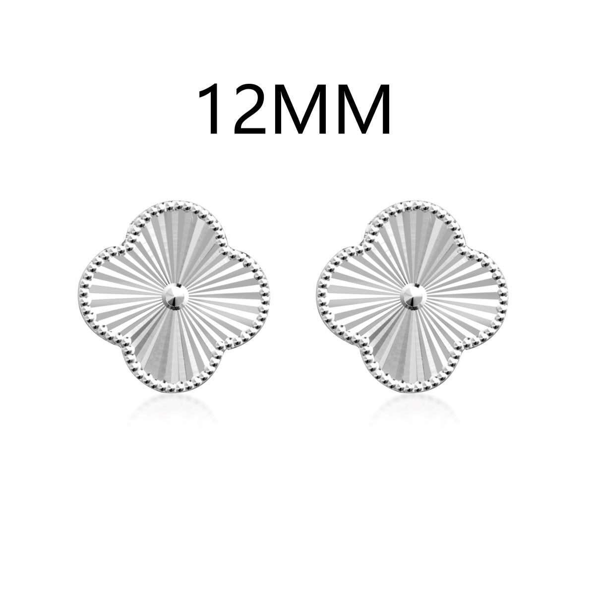 Chloe | Pendientes de botón con forma de trébol